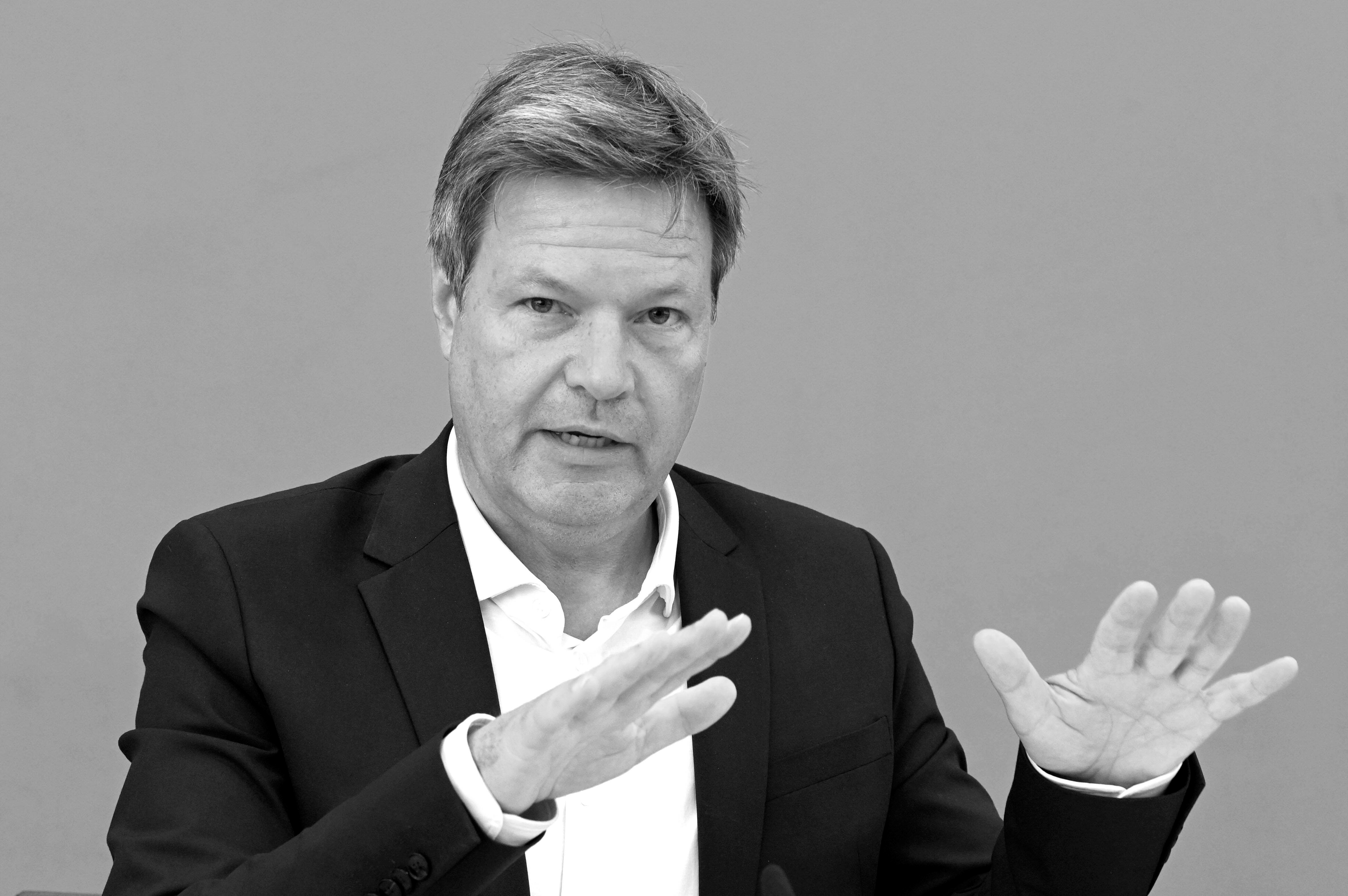 Zu wenig Strom! - Hat sich Robert Habeck etwa verrechnet? Winter startet mit Strom-Engpass!