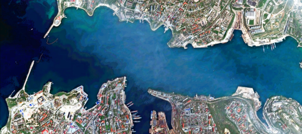 Explosionen erschüttern die Krim! Ist die Befreiung der Halbinsel schon angelaufen? Fährverbindung eingestellt!