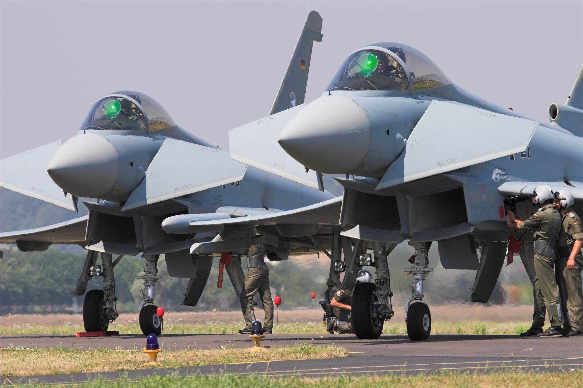 Mehre Alarmstarts der NATO! Russische Flugzeuge greifen  NATO-Luftraum an!