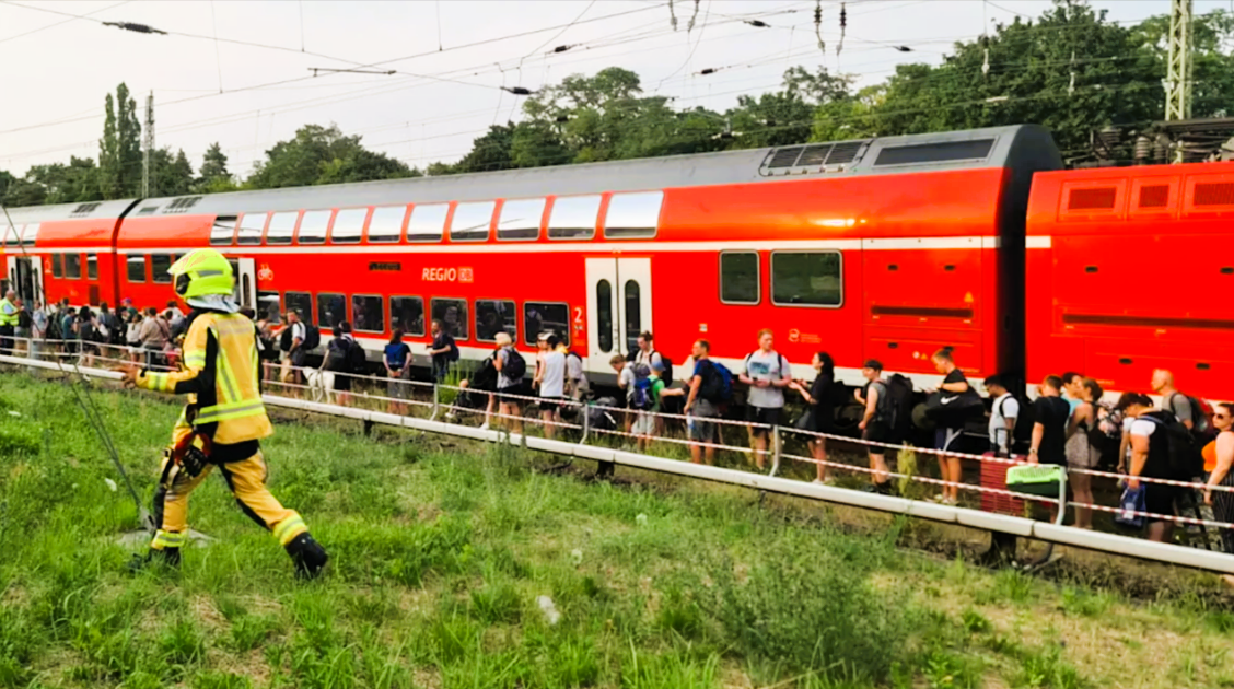 Eilmeldung! Zug bei München entgleist! Deutsche Bahn meldet schweren Unfall