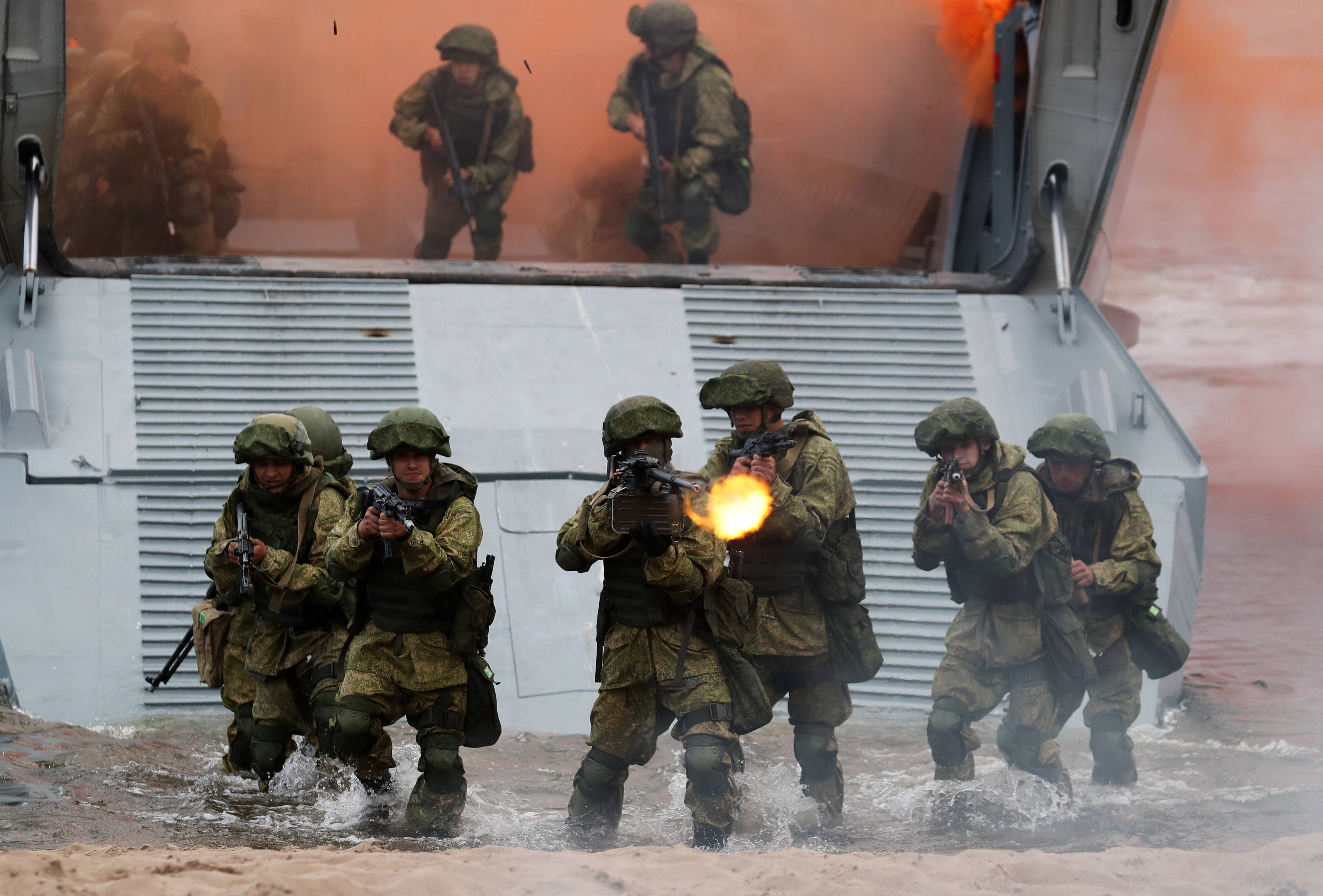 Trotz Höllenfeuer - Ukrainische Truppen überqueren den Dnipro und halten massiven Angriffen stand! Russischer Offizier bestätigt den Erfolg der Ukrainer!