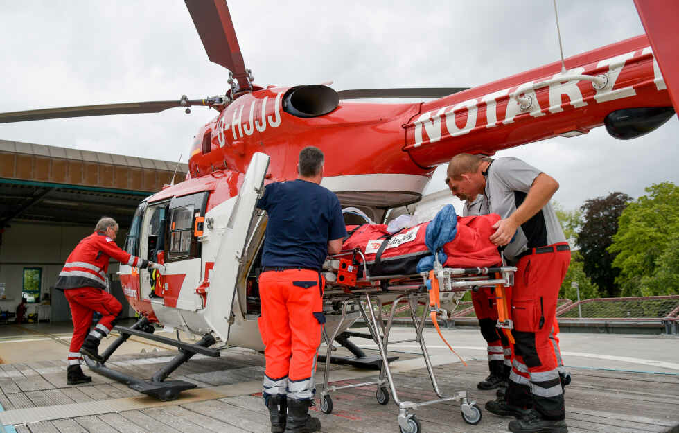 10 Deutsche Touristen in Almhütte vergiftet! Drama in den Alpen!
