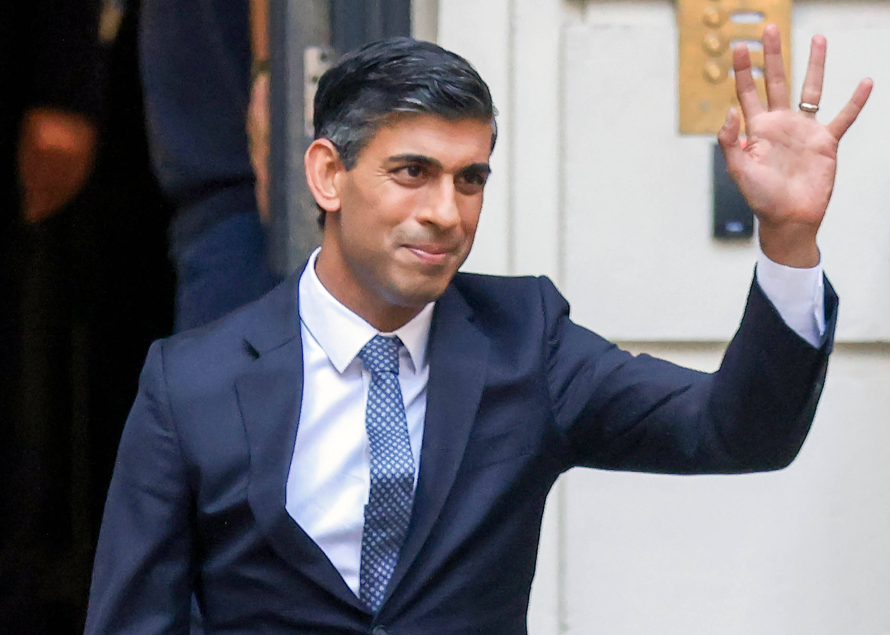 Reicher als Prinz Charles! Großbritannien hat einen neuen Premierminister!