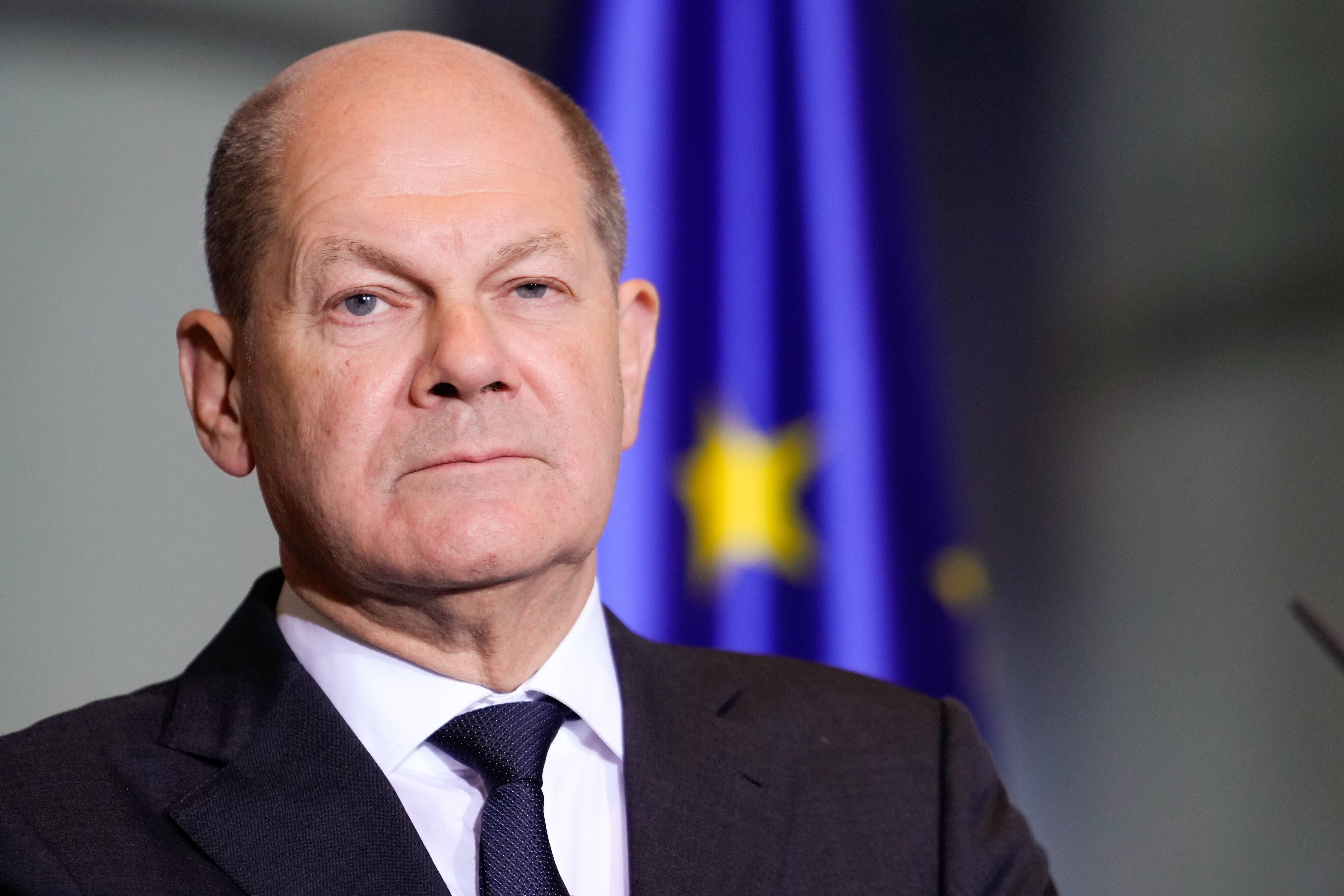 Zahl der Flüchtlinge hat sich vervierfacht - Italien verhängt Ausnahmezustand! Was macht Deutschland?