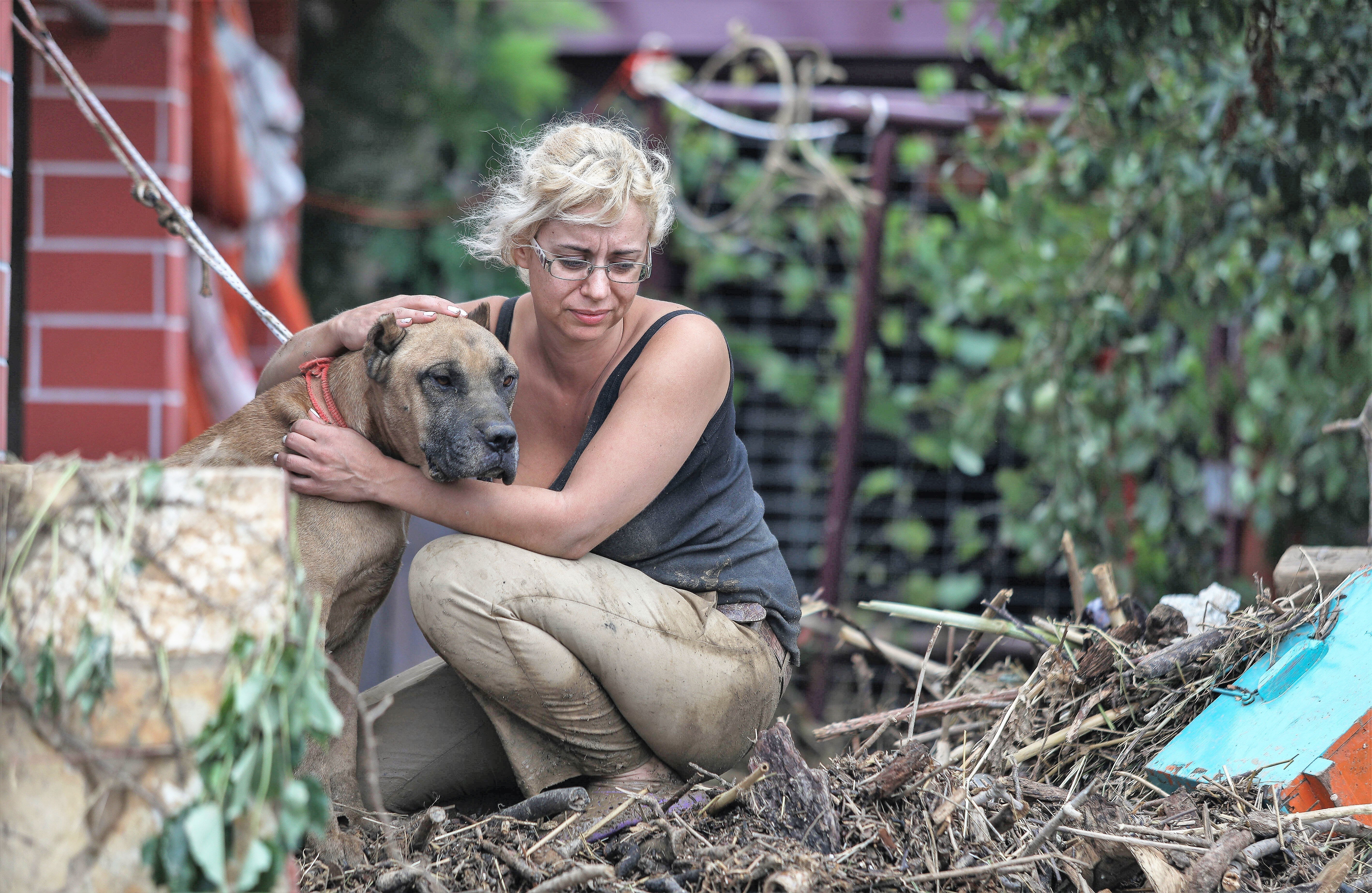 Erdbeben auf Kreta gemeldet! Touristen und Anwohner rennen in Panik auf die Straße!