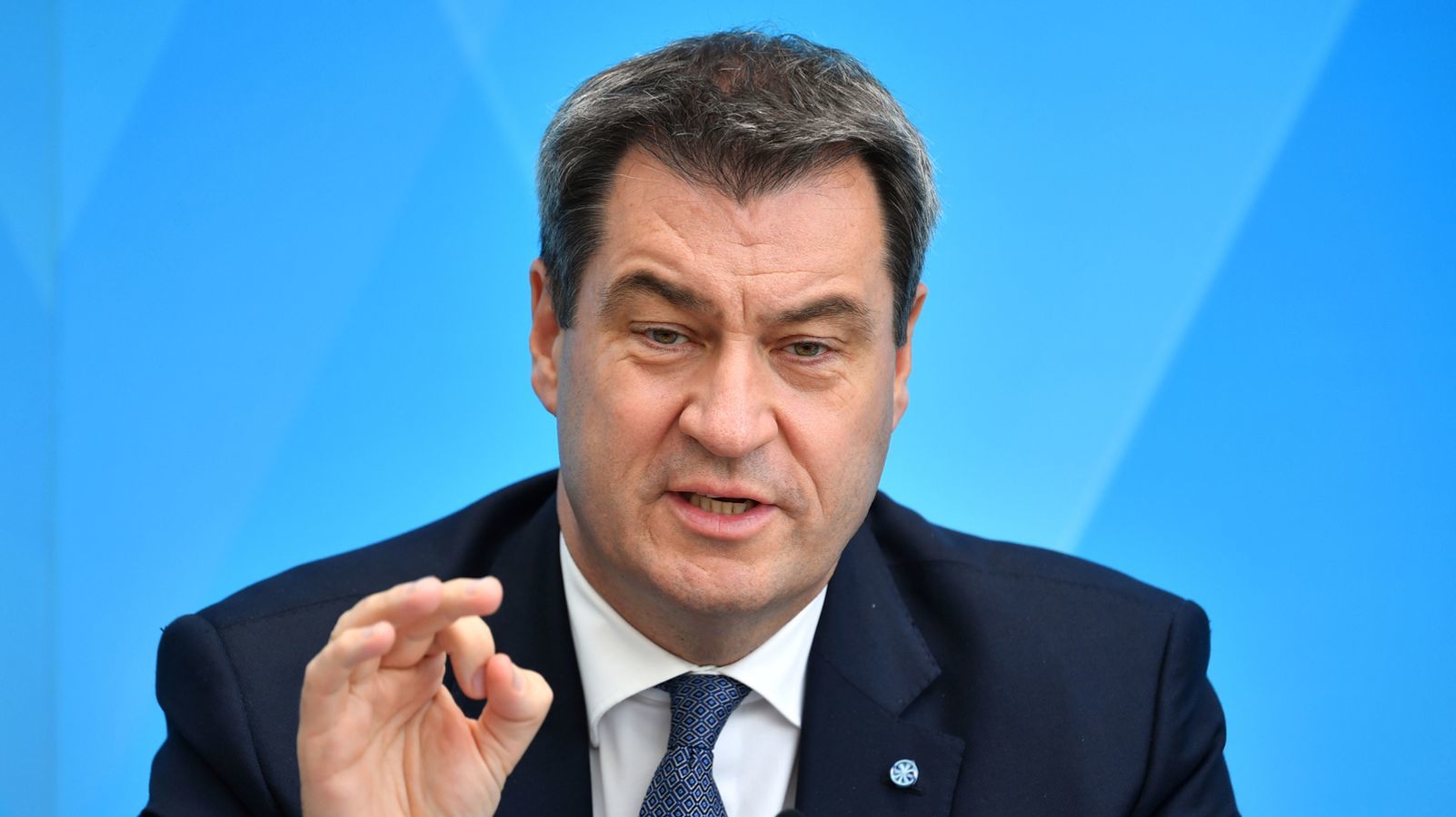 5.000 Euro für jeden jungen Deutschen geschenkt! Markus Söder schielt auf das Kanzleramt