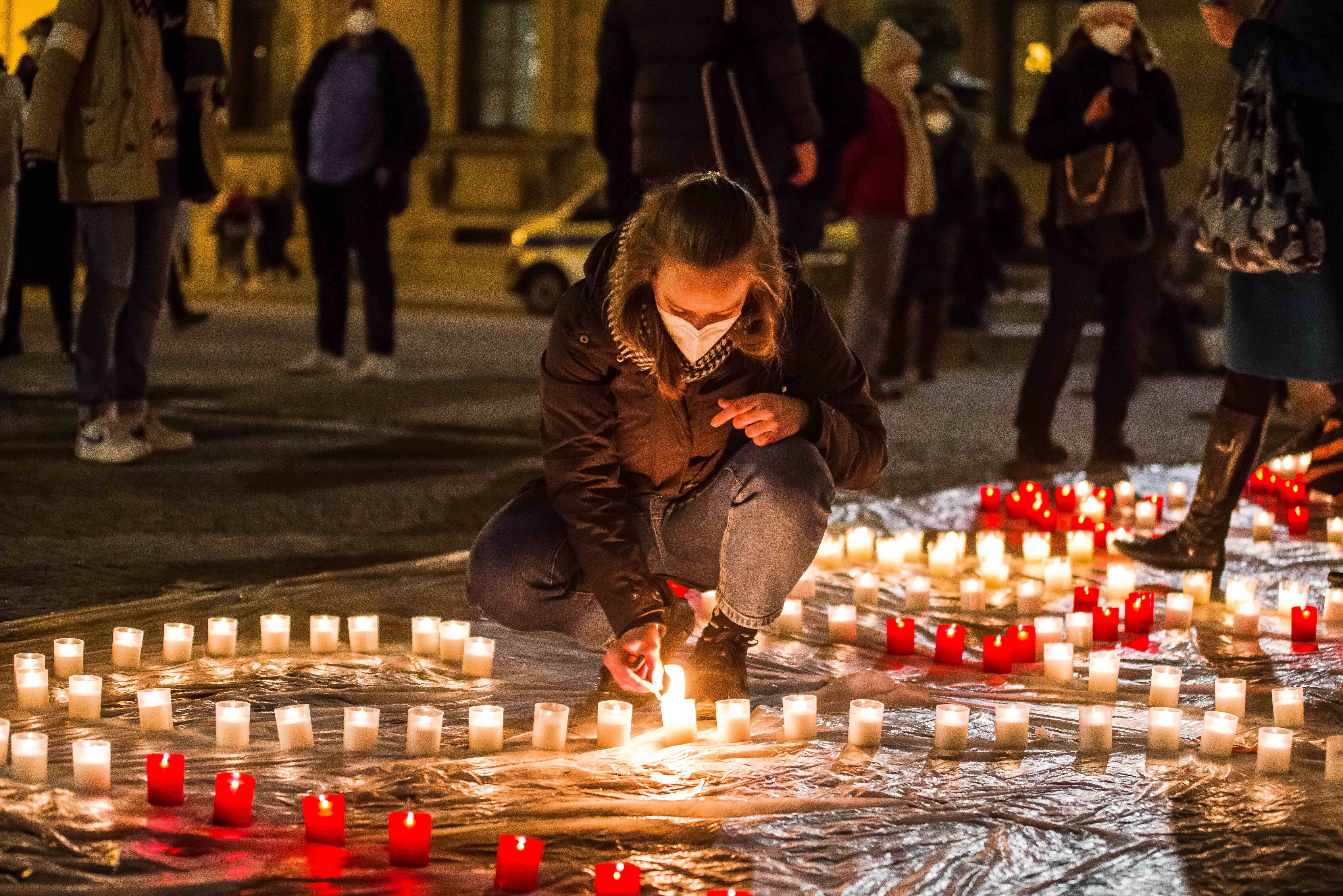 Junge (10) von Linienbus überfahren! Tragischer Unfall an Bushaltestelle
